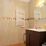 Apartment Modern In With Air Conditioning, 60 M².