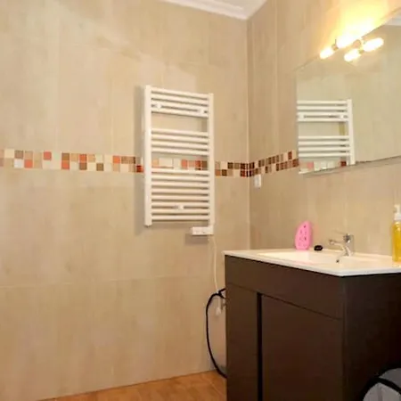 Apartment Modern In With Air Conditioning, 60 M².