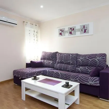 Apartment Modern In With Air Conditioning, 60 M².