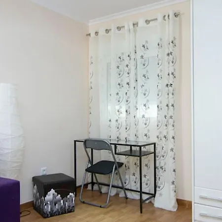 Modern In With Air Conditioning, 60 M². Apartment *