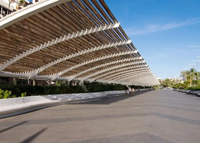 Modern In With Air Conditioning, 60 M². Apartamento