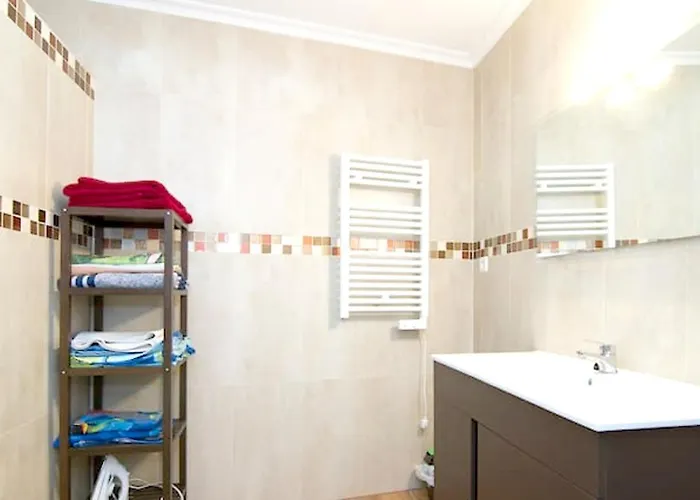 Modern In With Air Conditioning, 60 M².